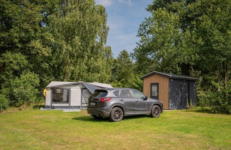 Stellplatz mit privaten sanitären Anlagen