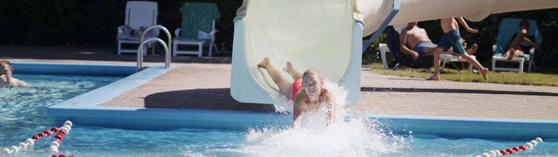 Banner faciliteiten zwembad